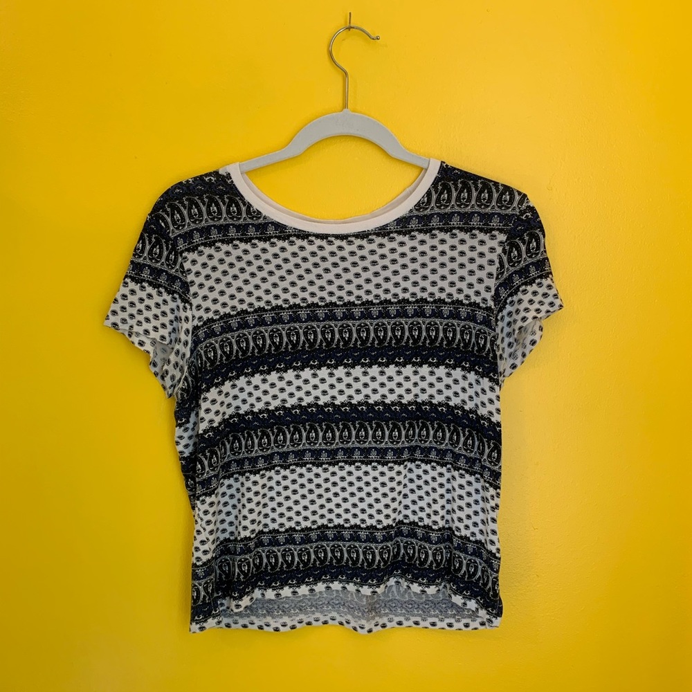 Boho Patterned Tee - Picture 6 of 7